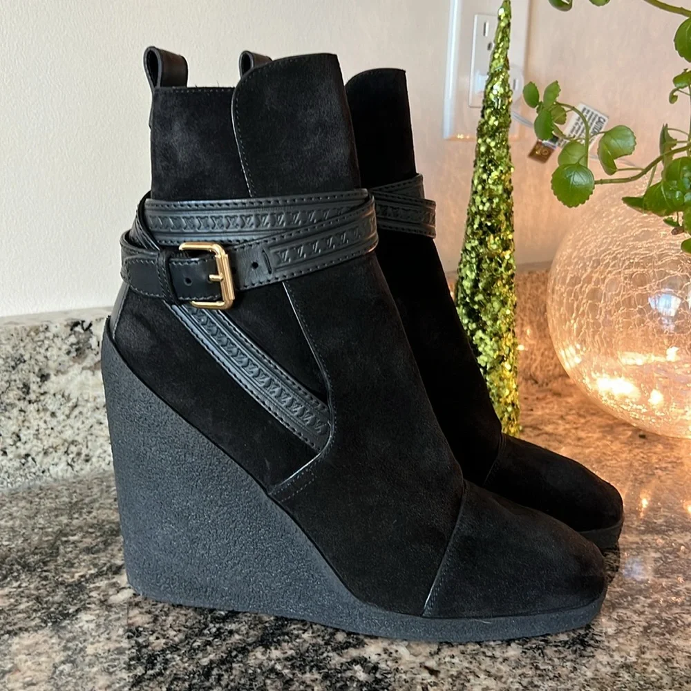 Louis Vuitton Suede Calfskin Crossroads Wedge Ankle Boots